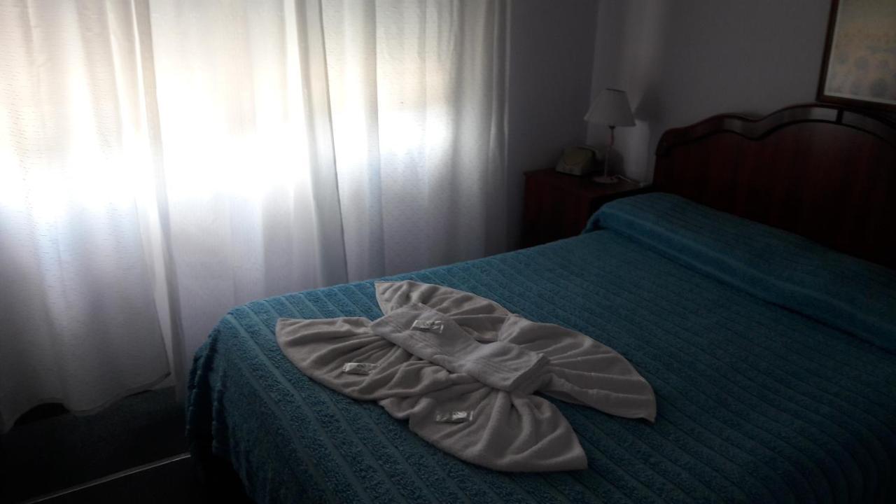 Hotel Los Robles Gualeguaychú エクステリア 写真